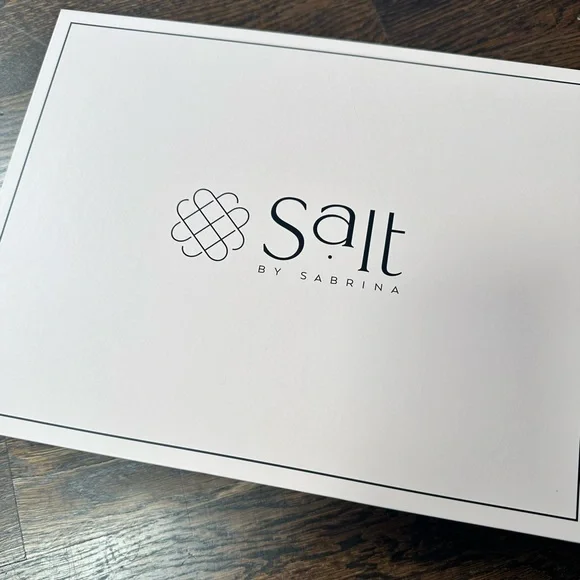 NIB Rose Gold Salt By Sabrina Desk Set - Picture 3 of 12